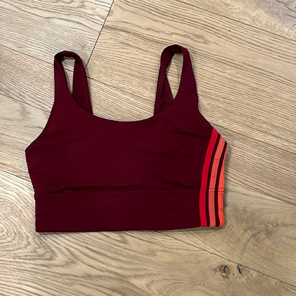 Lululemon sports bra